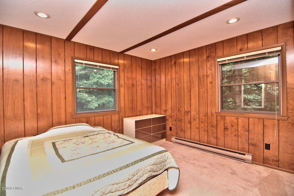 2045 Roamingwood Road Lake Ariel, PA 18436 - Photo 29 of 88