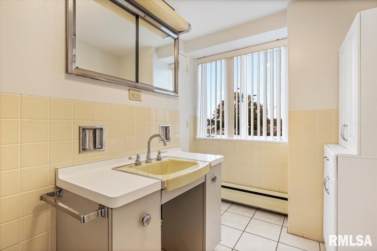 718 South 7th Street, Unit 200 Springfield, IL 62703 - Photo 20 of 33 Gallery Image 20