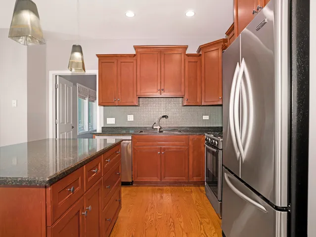 $750,000 | 841 Rogers Street, Downers Grove, IL 60515