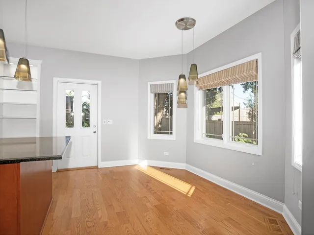 $750,000 | 841 Rogers Street, Downers Grove, IL 60515