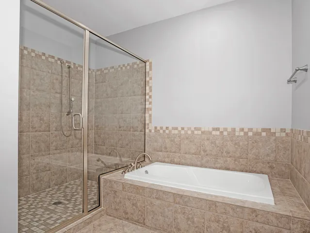 $750,000 | 841 Rogers Street, Downers Grove, IL 60515