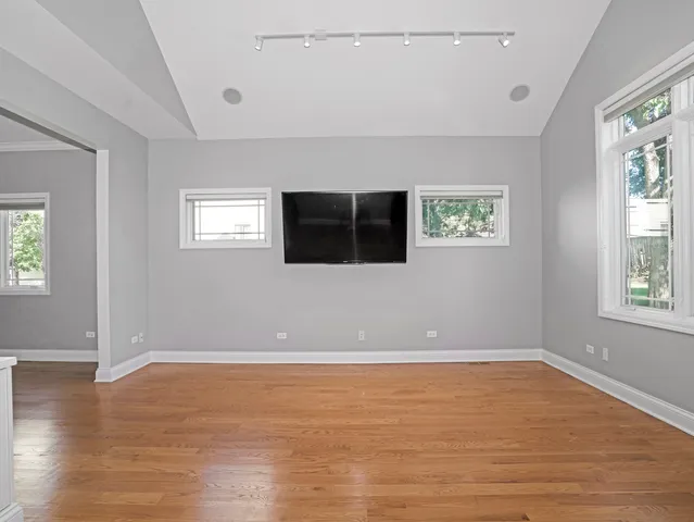 $750,000 | 841 Rogers Street, Downers Grove, IL 60515