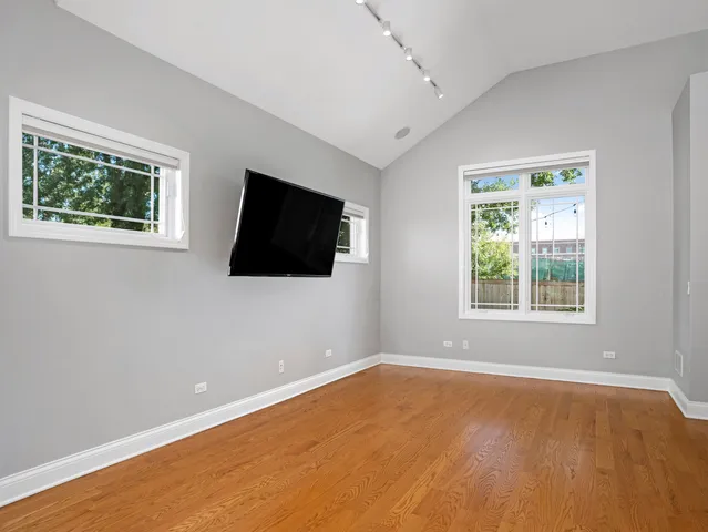 $750,000 | 841 Rogers Street, Downers Grove, IL 60515