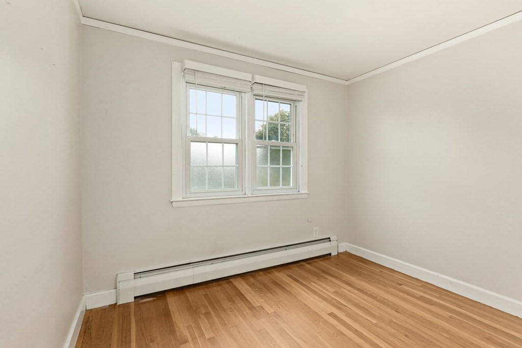 889 Riverside Drive Methuen, MA 01844 - Photo 15 of 28 Gallery Image 15