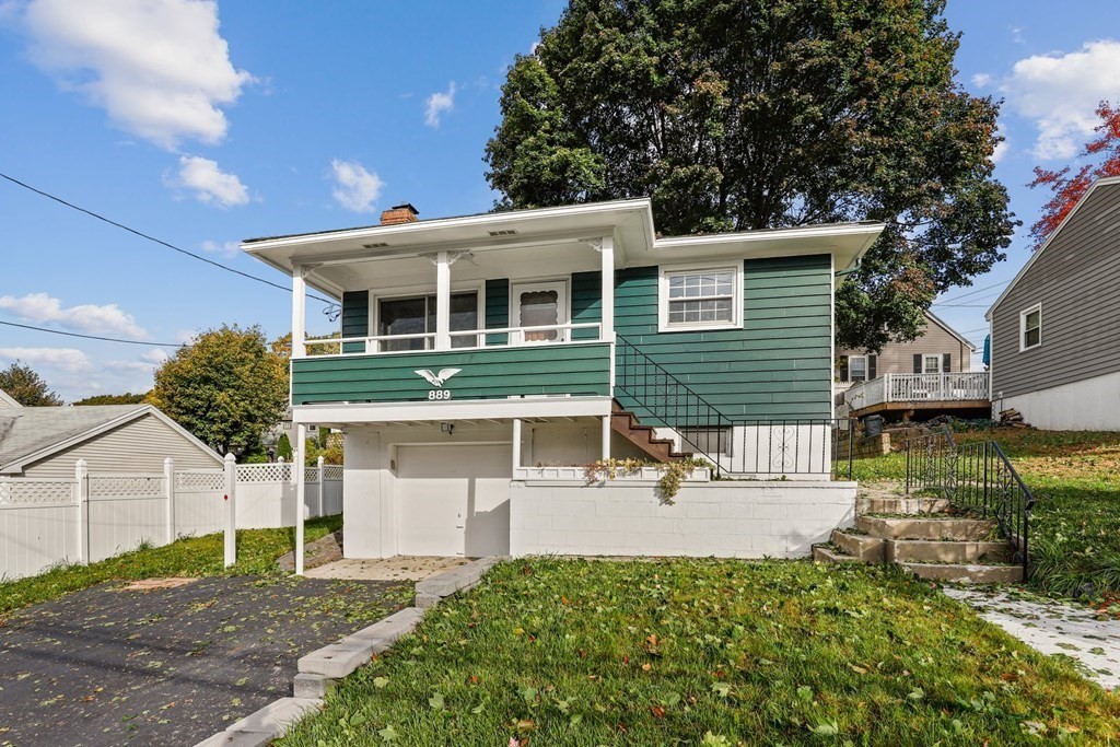 889 Riverside Drive Methuen, MA 01844 - Photo 22 of 28 Gallery Image 22