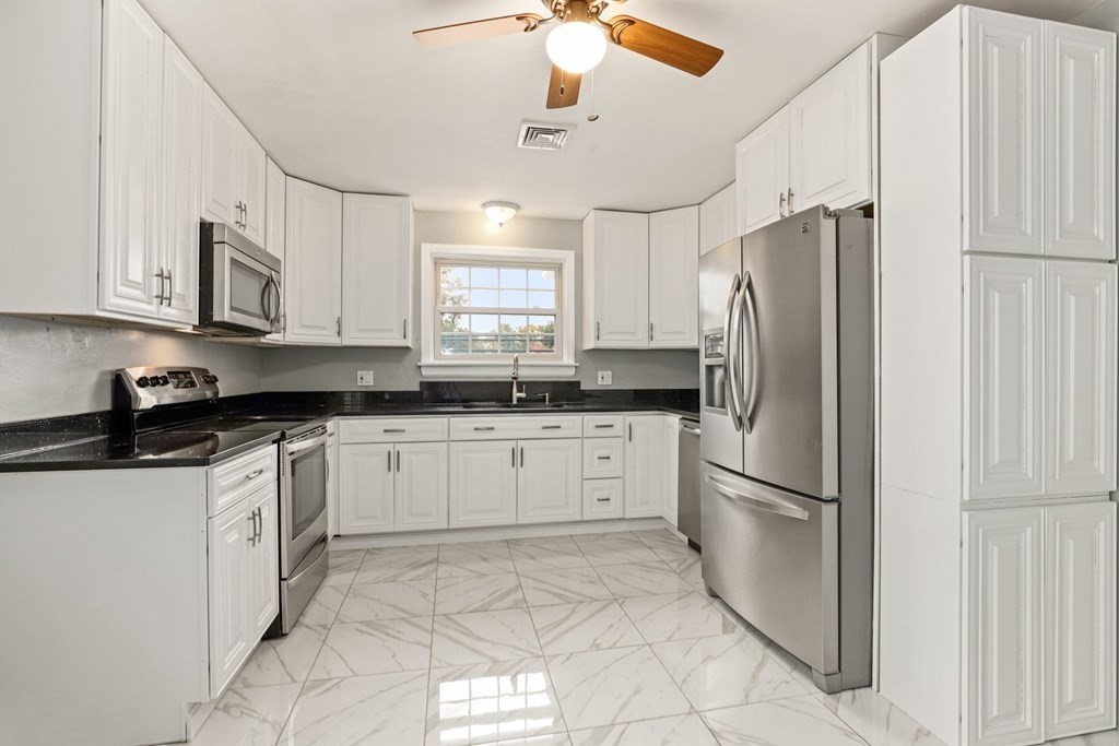889 Riverside Drive Methuen, MA 01844 - Photo 4 of 28 Gallery Image 4