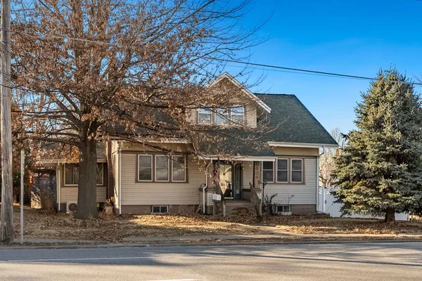 $235,000 | 2664 North Harrison Street, Davenport, IA 52803
