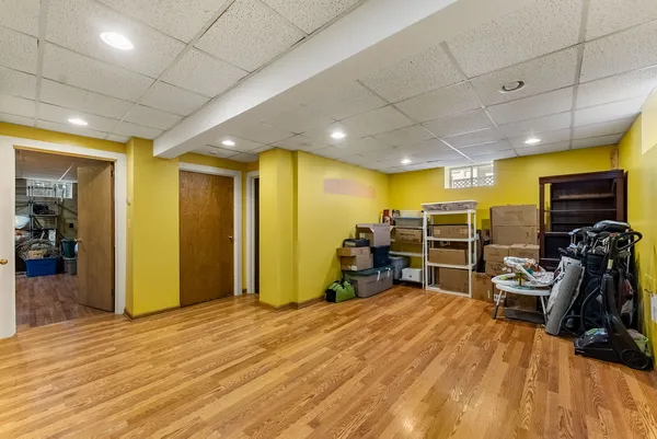 $235,000 | 2664 North Harrison Street, Davenport, IA 52803