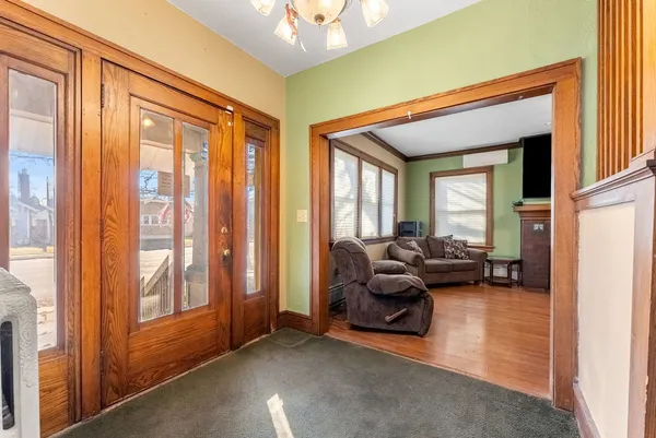 $235,000 | 2664 North Harrison Street, Davenport, IA 52803