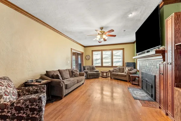 $235,000 | 2664 North Harrison Street, Davenport, IA 52803