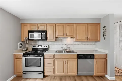 $335,000 | 108 Cranbrooke Drive, Coraopolis, PA 15108