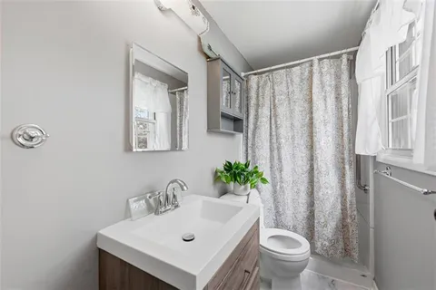 $335,000 | 108 Cranbrooke Drive, Coraopolis, PA 15108