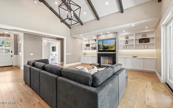 $20,000 | 4549 East Calle Tuberia, Phoenix, AZ 85018