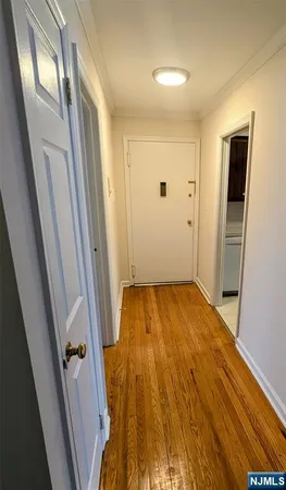 $3,125 | 522 North Maple Avenue, Unit A 19, Ridgewood, NJ 07450