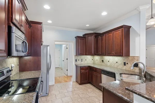 $575,000 | 1007 Robert Lee Drive, Gallatin, TN 37066