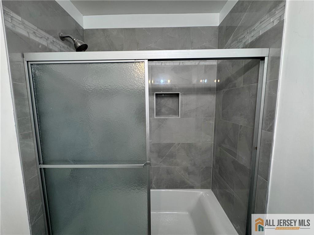 33 Mercer Street Carteret, NJ 07008 - Photo 29 of 30