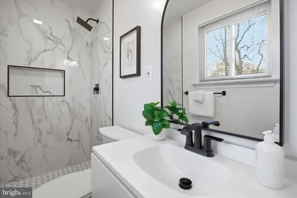 $395,900 | 7400 Colchester Drive, Clinton, MD 20735