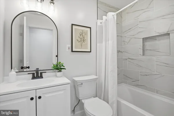 $395,900 | 7400 Colchester Drive, Clinton, MD 20735