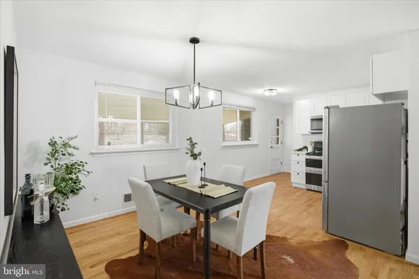 $395,900 | 7400 Colchester Drive, Clinton, MD 20735