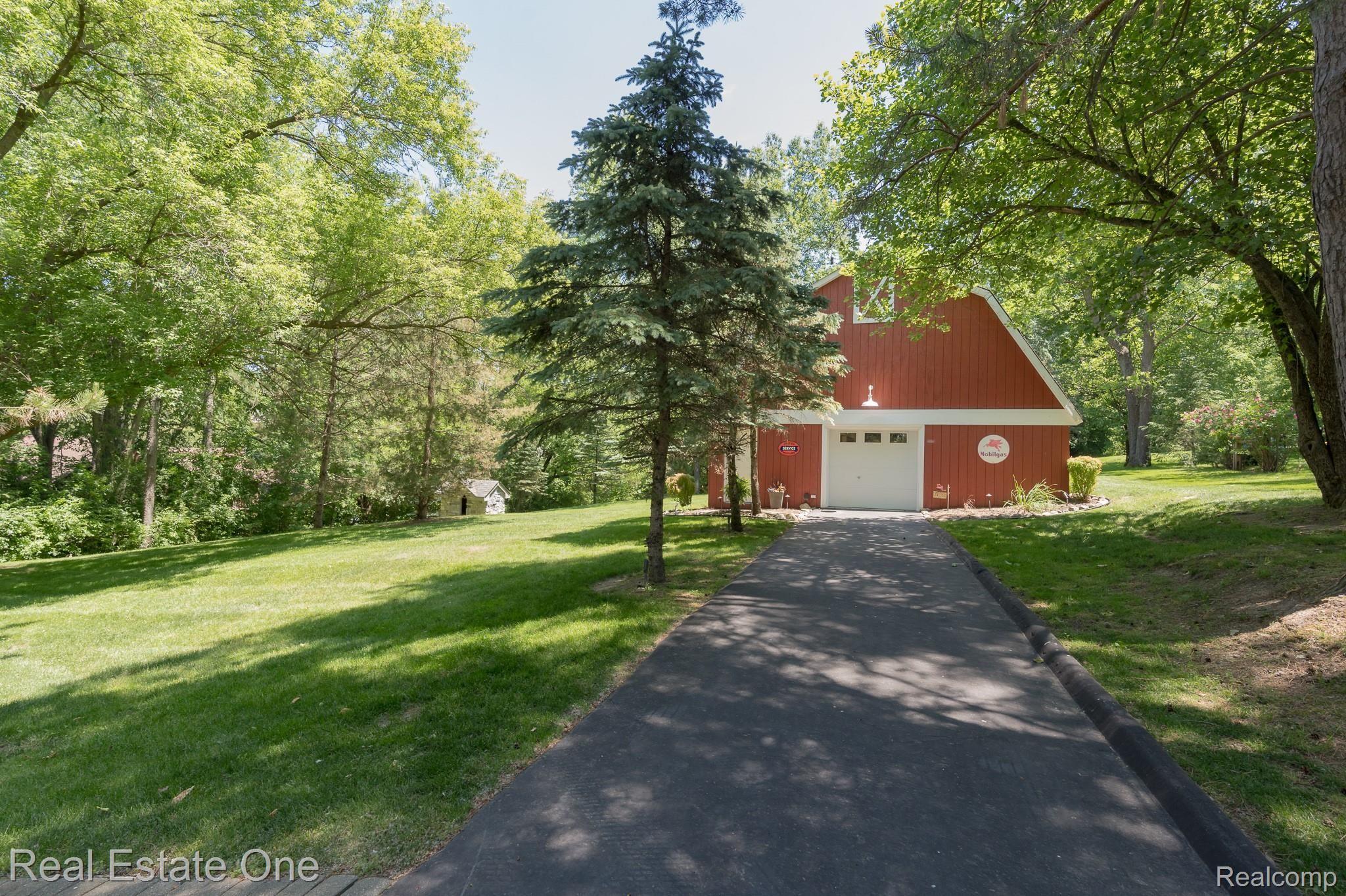 4245 Collins Road Rochester, MI 48306 - Photo 59 of 70 Collins MLS-W023.jpg