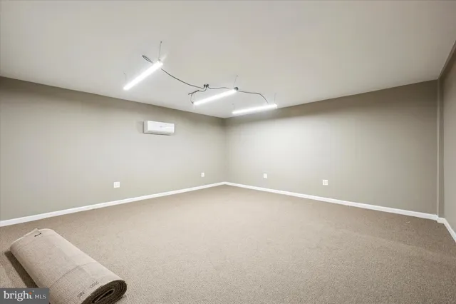 $2,300 | 272 Burmont Road, Unit 2, Drexel Hill, PA 19026