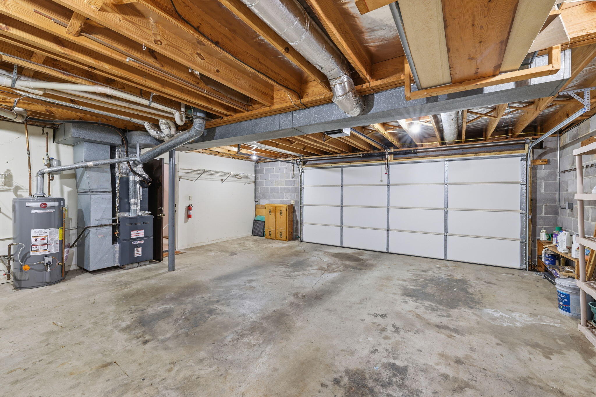 7135 Cane Hollow Road Hixson, TN 37343 - Photo 24 of 32 Garage
