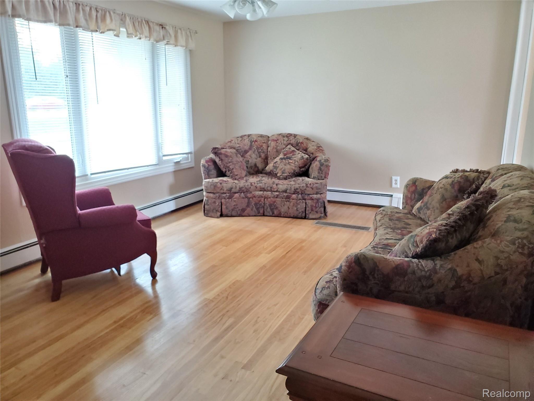 1779 North Lapeer Road Lapeer, MI 48446 - Photo 22 of 40 Galaxy 096.jpg