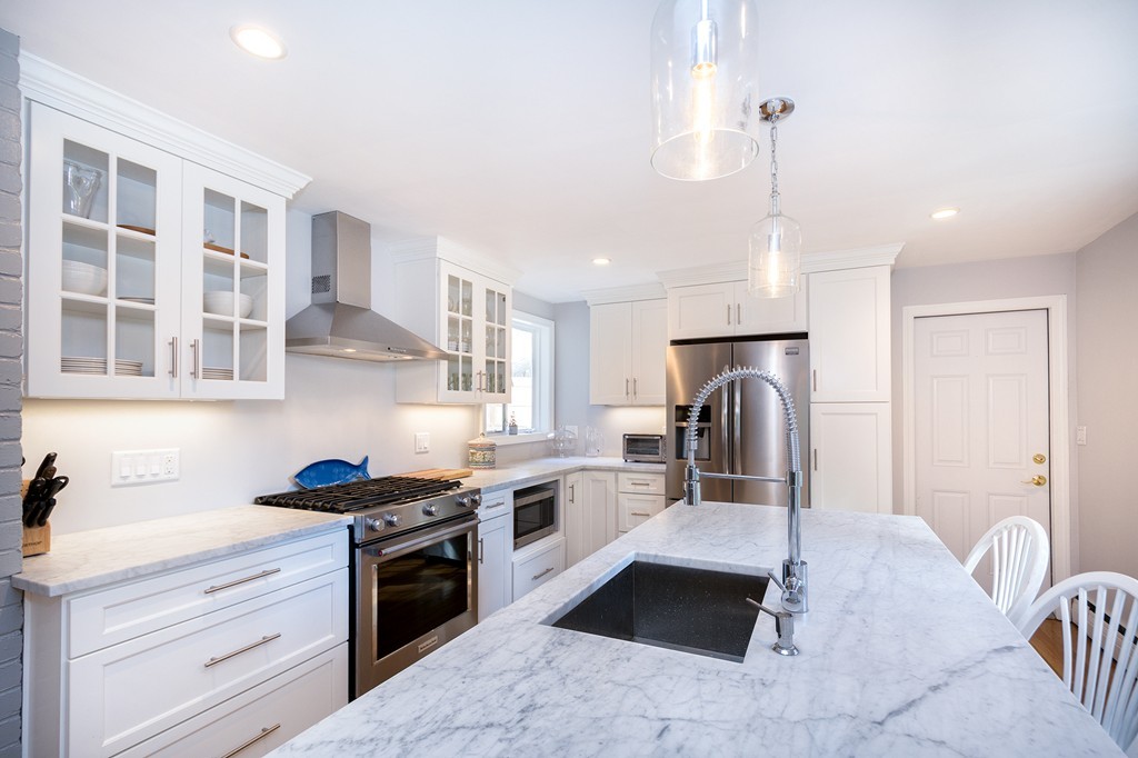 80 Brewster Road Cohasset, MA 02025 - Photo 5 of 30 Gallery Image 5