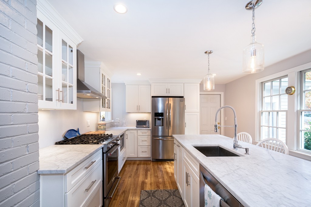 80 Brewster Road Cohasset, MA 02025 - Photo 7 of 30 Gallery Image 7