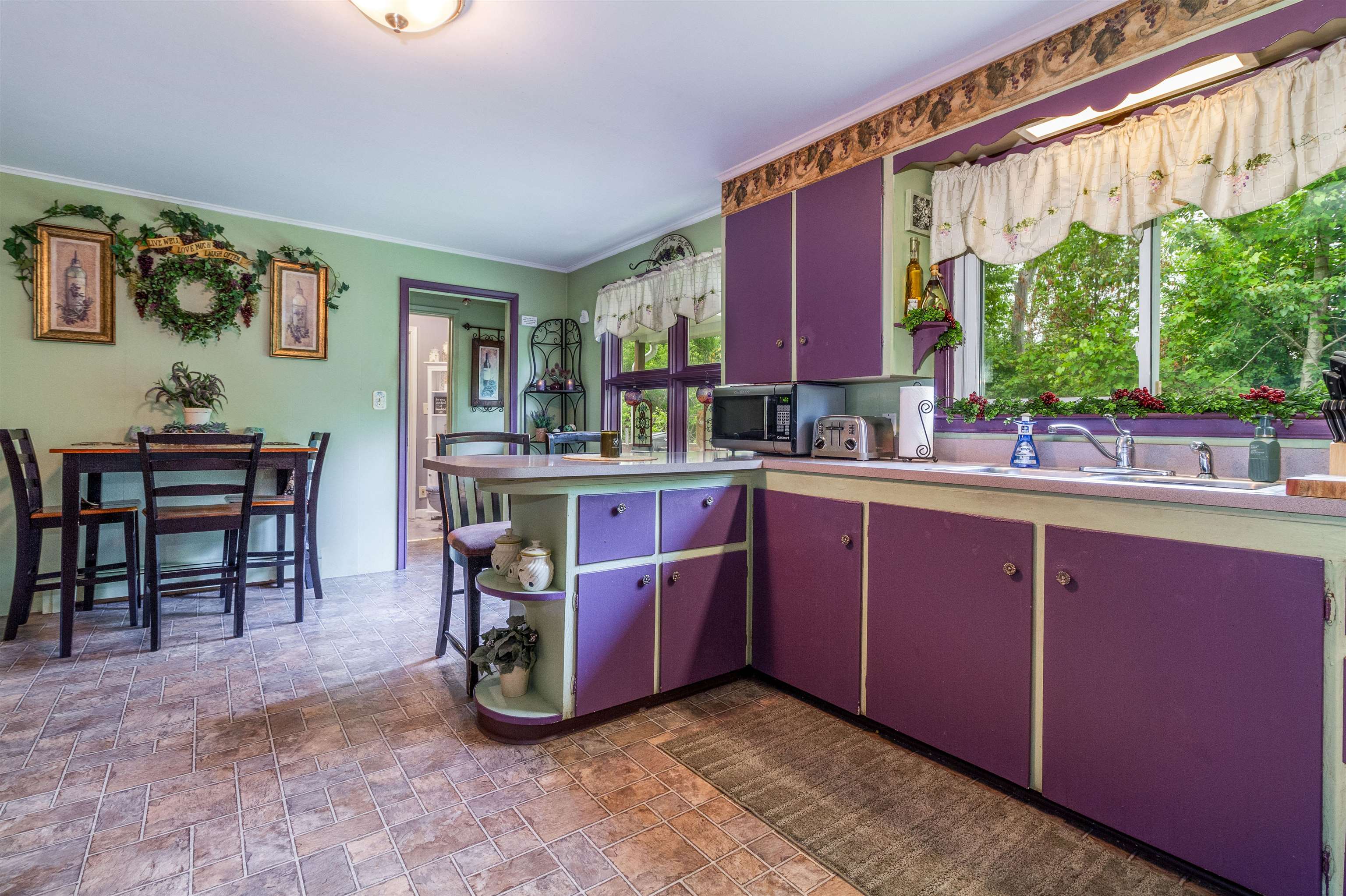 38 Thrall Avenue Rutland, VT 05701 - Photo 6 of 31 Gallery Image 6
