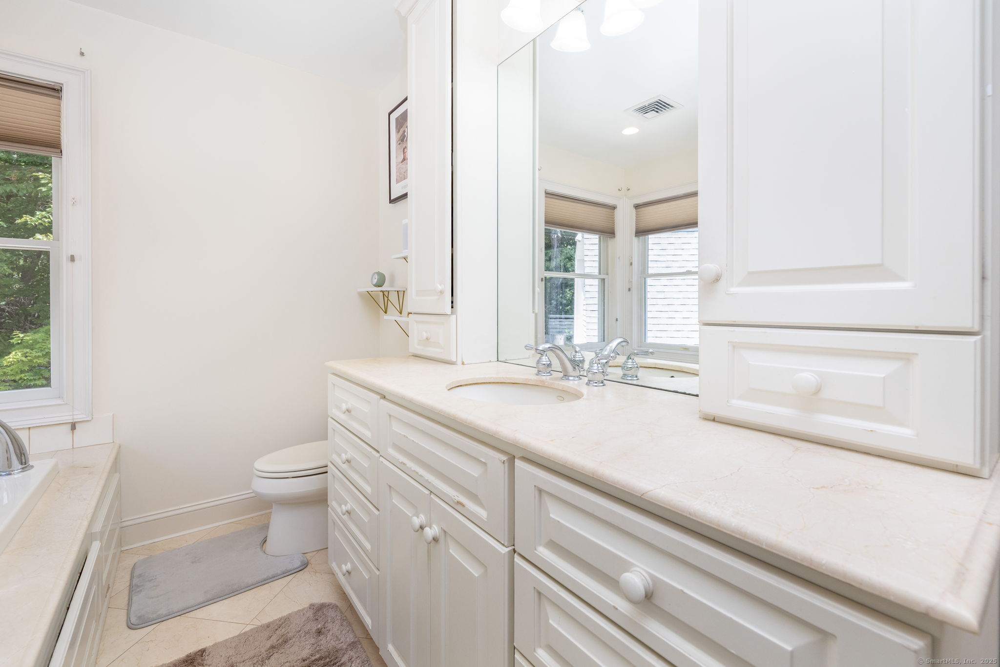 35 Hanson Road Canton, CT 06019 - Photo 21 of 39