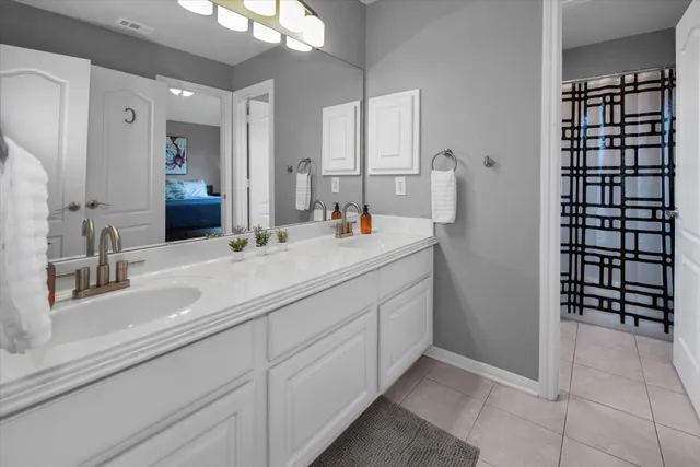 $10,500 | 8219 Shoregrove Drive, Houston, TX 77346