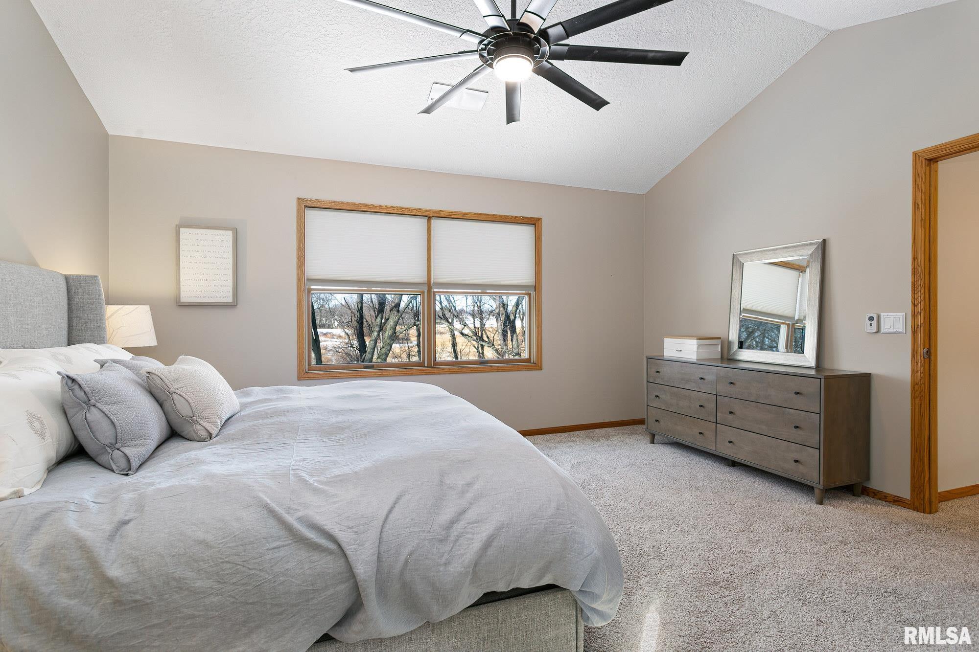 6022 Oakbrook Road Davenport, IA 52806 - Photo 28 of 42 Gallery Image 28