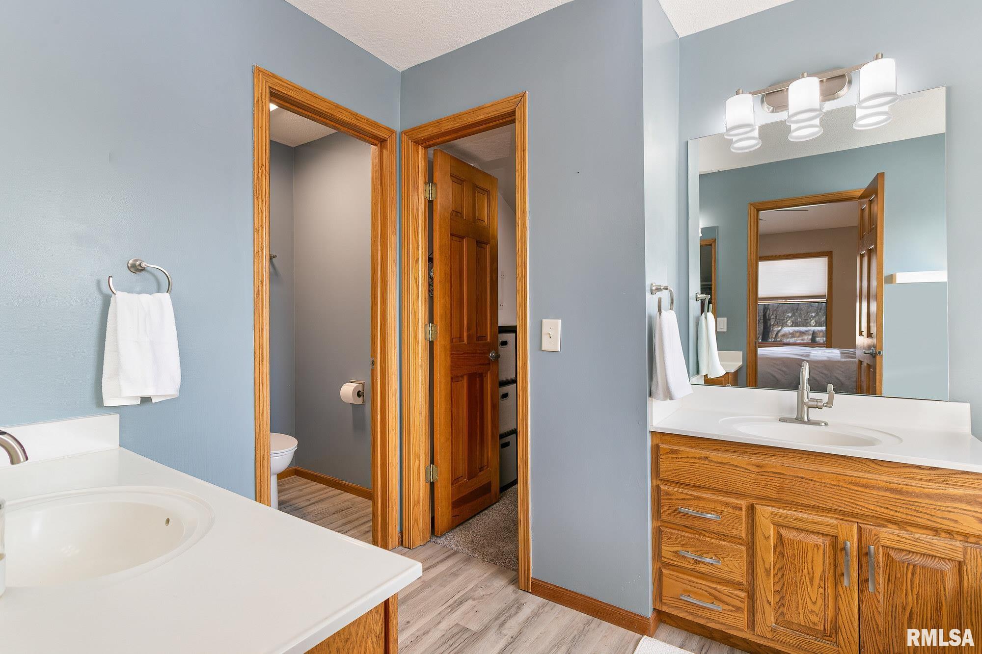 6022 Oakbrook Road Davenport, IA 52806 - Photo 29 of 42 Gallery Image 29