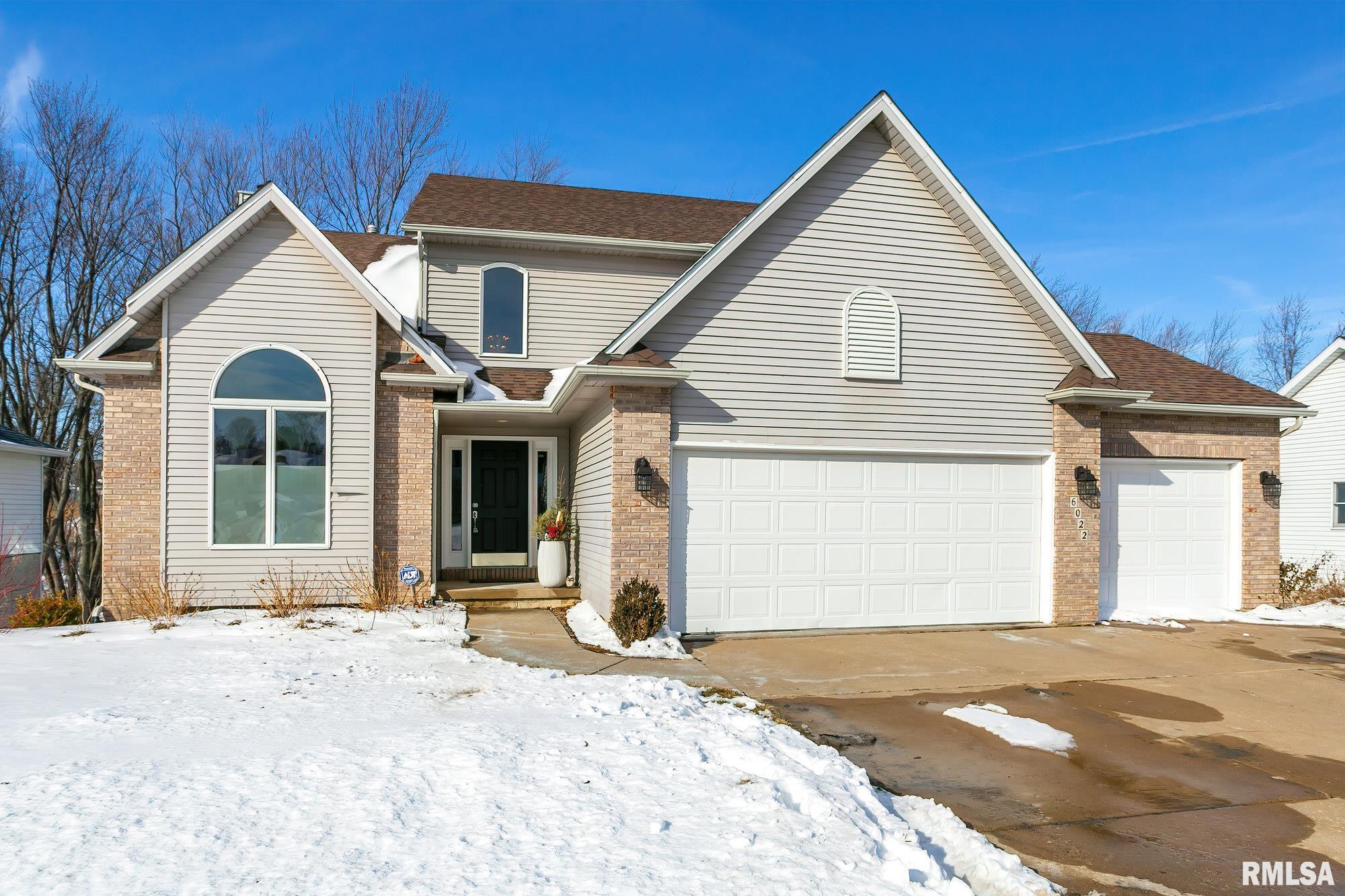 6022 Oakbrook Road Davenport, IA 52806 - Photo 3 of 42 Gallery Image 3