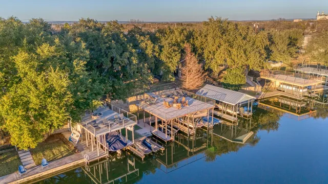 $1,995,000 | 450 Pecan Creek Drive, Horseshoe Bay, TX 78657