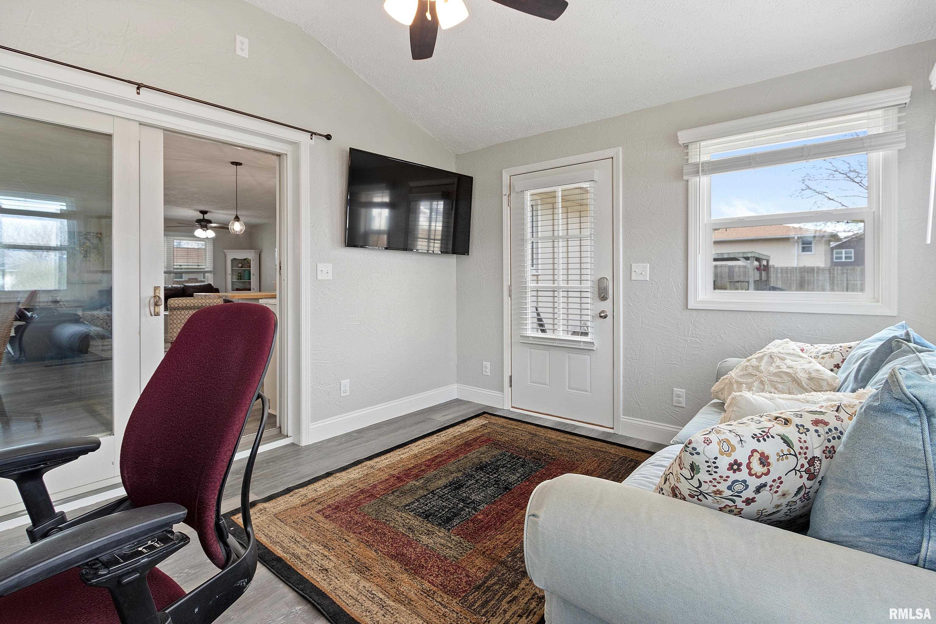 731 Fillmore Street Morton, IL 61550 - Photo 8 of 27 Gallery Image 8