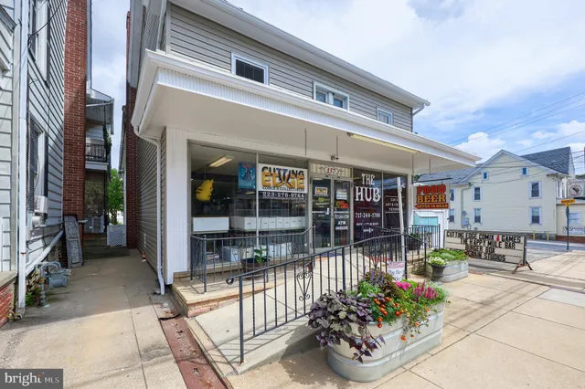 $474,900 | 157 East Broadway, Red Lion, PA 17356
