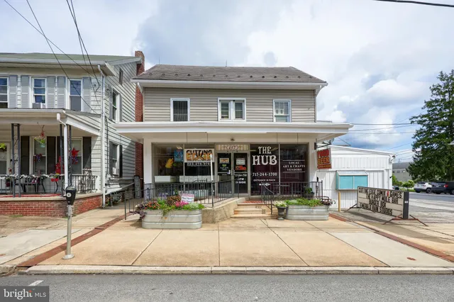$474,900 | 157 East Broadway, Red Lion, PA 17356