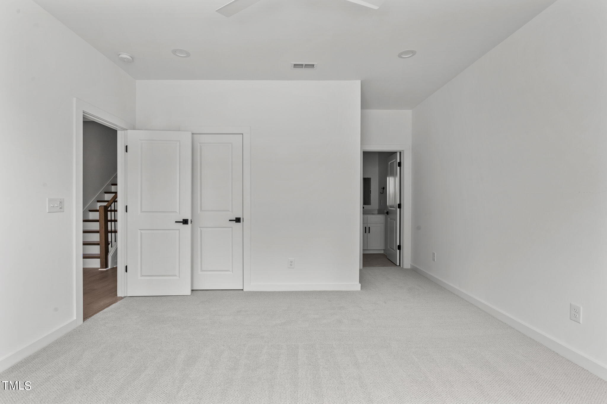 6415 Tanner Oak Lane Raleigh, NC 27613 - Photo 32 of 56 37