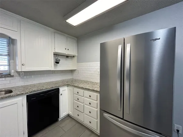 $1,895 | 4209 Haltom Road, Haltom City, TX 76117