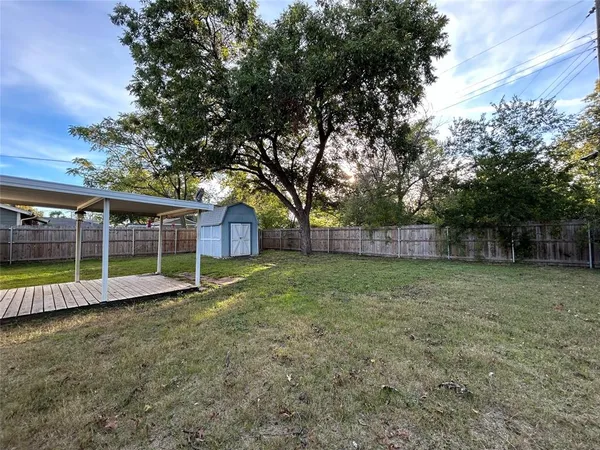 $1,895 | 4209 Haltom Road, Haltom City, TX 76117