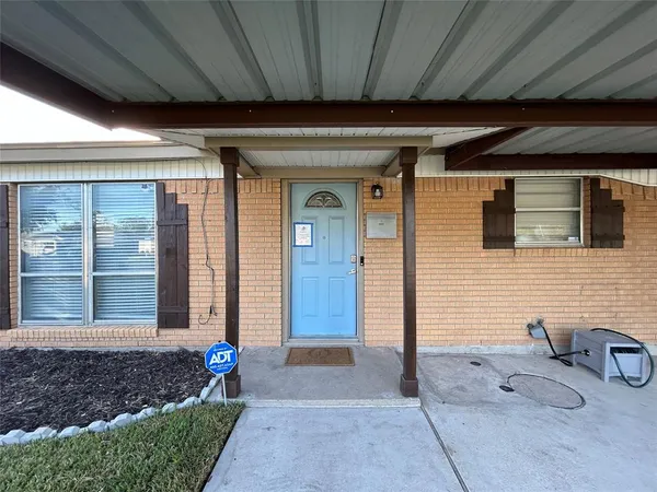 $1,895 | 4209 Haltom Road, Haltom City, TX 76117
