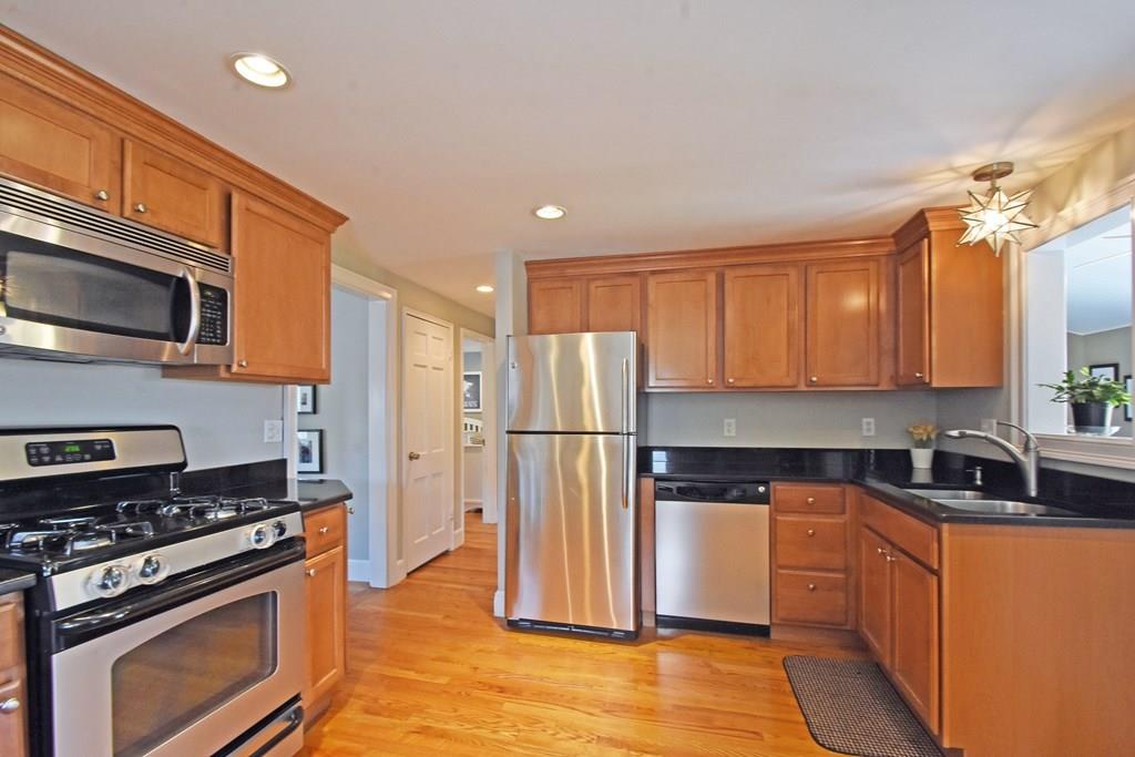 89 Whitman Road Waltham, MA 02453 - Photo 6 of 29 Gallery Image 6