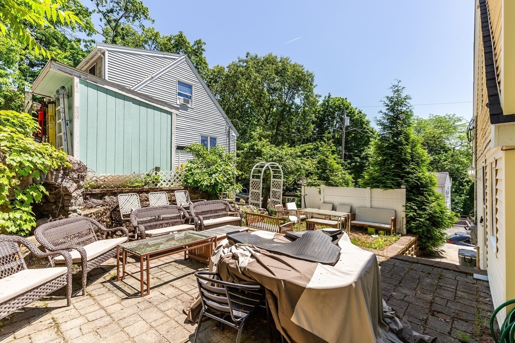 30 Tinson Road Quincy, MA 02169 - Photo 4 of 18
