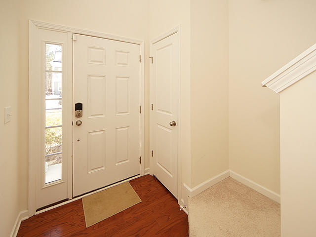 328 Beautyberry Road Summerville, SC 29486 - Photo 2 of 32 02