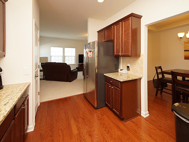 328 Beautyberry Road Summerville, SC 29486 - Photo 9 of 32 09