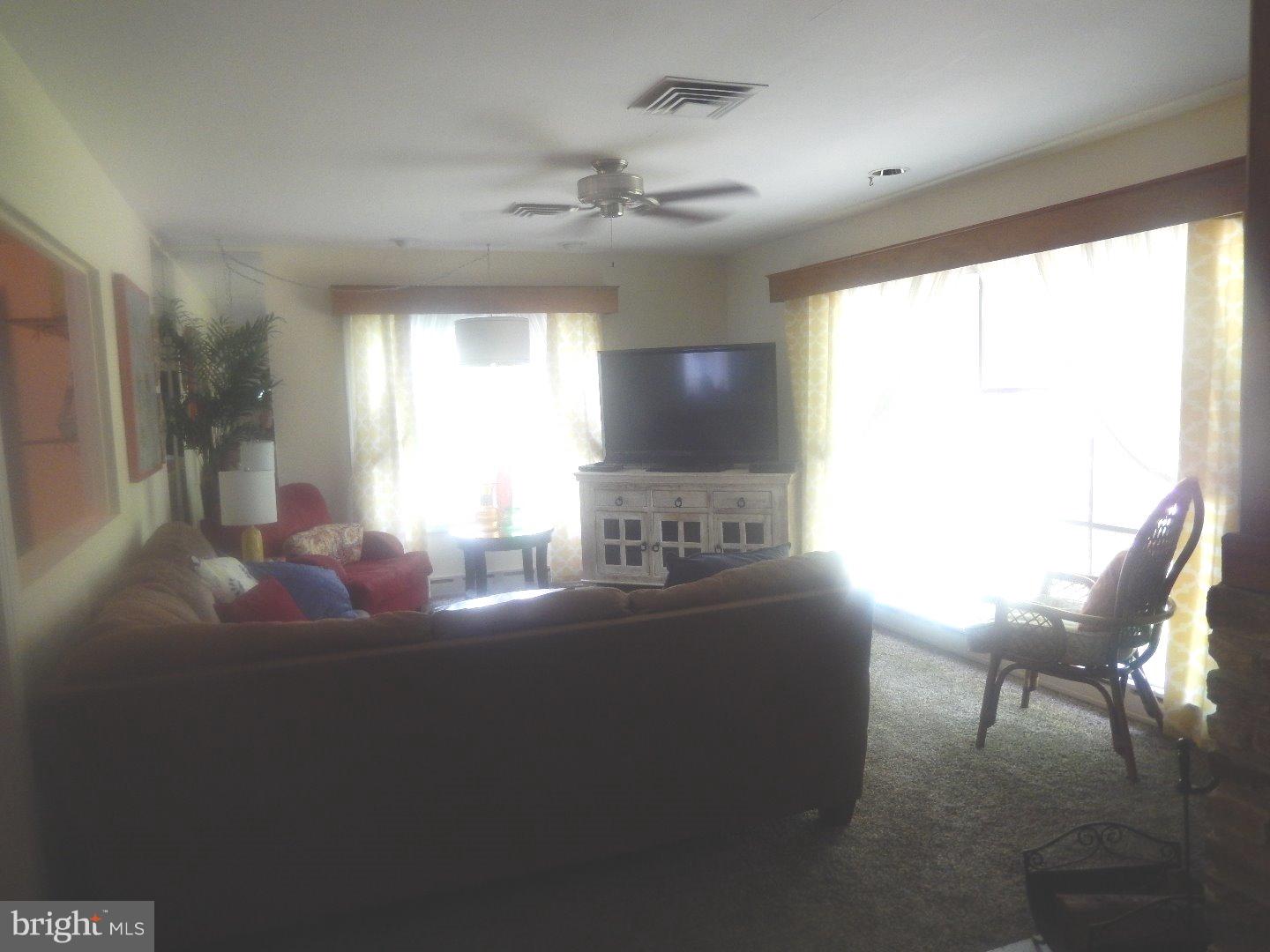 2345 Edge Hill Road Huntingdon Valley, PA 19006 - Photo 6 of 25 Living Room