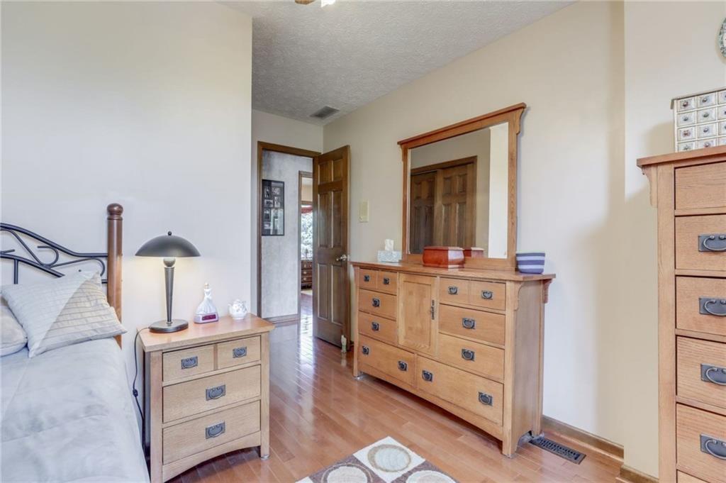 972 Valley Way Road Greenwood, IN 46142 - Photo 15 of 38 Gallery Image 15