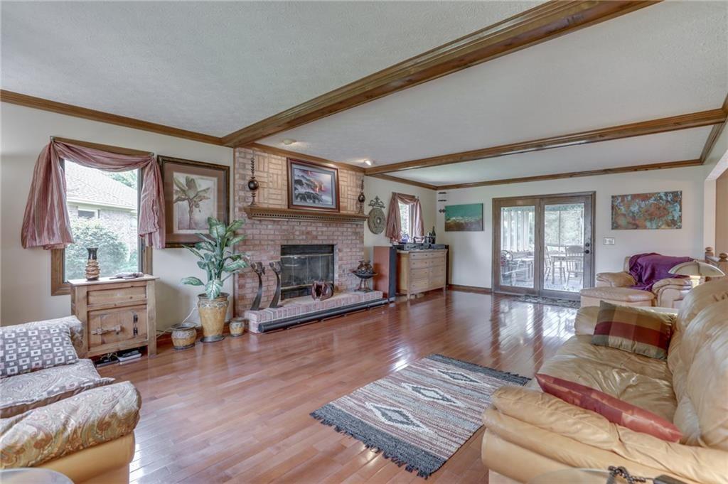 972 Valley Way Road Greenwood, IN 46142 - Photo 3 of 38 Gallery Image 3